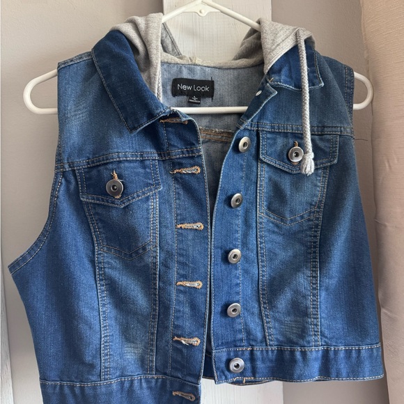 Vest Bundle - Picture 6 of 7